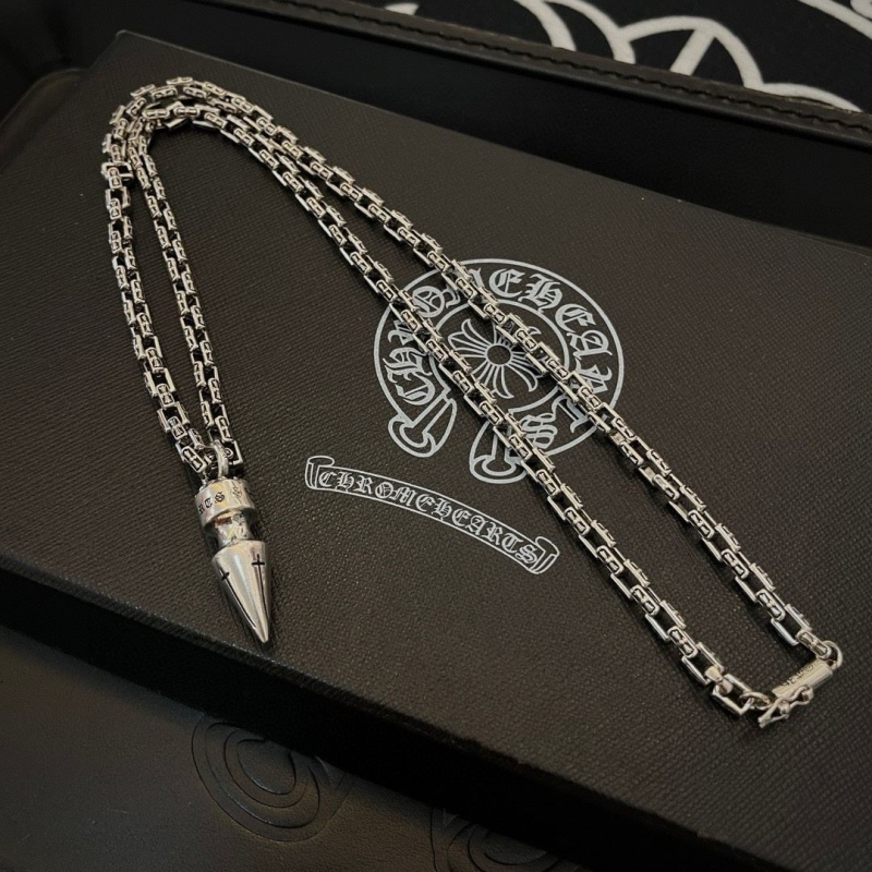 Ch*0me He**ts necklaces